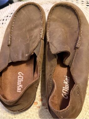 Olukai Brown Slip-On Size B4 Leather Casual Loafers